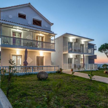 Villa Antonis Deluxe Apartments Amoudi Esterno foto