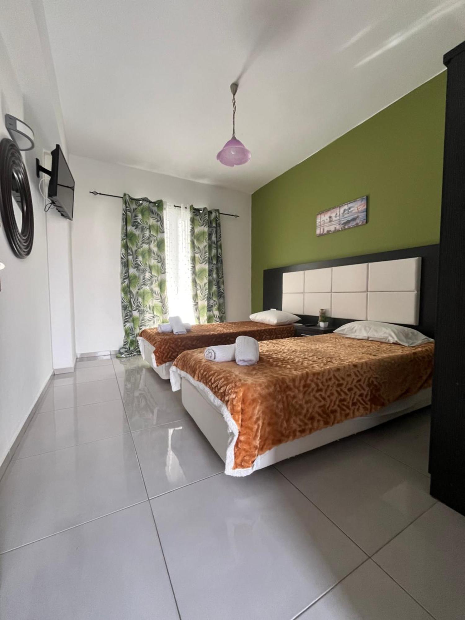 Villa Antonis Deluxe Apartments Amoudi Esterno foto