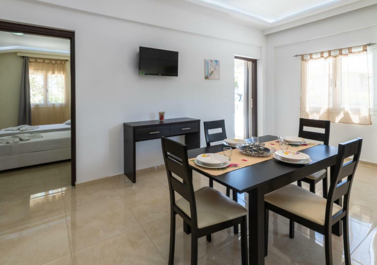 Villa Antonis Deluxe Apartments Amoudi Esterno foto