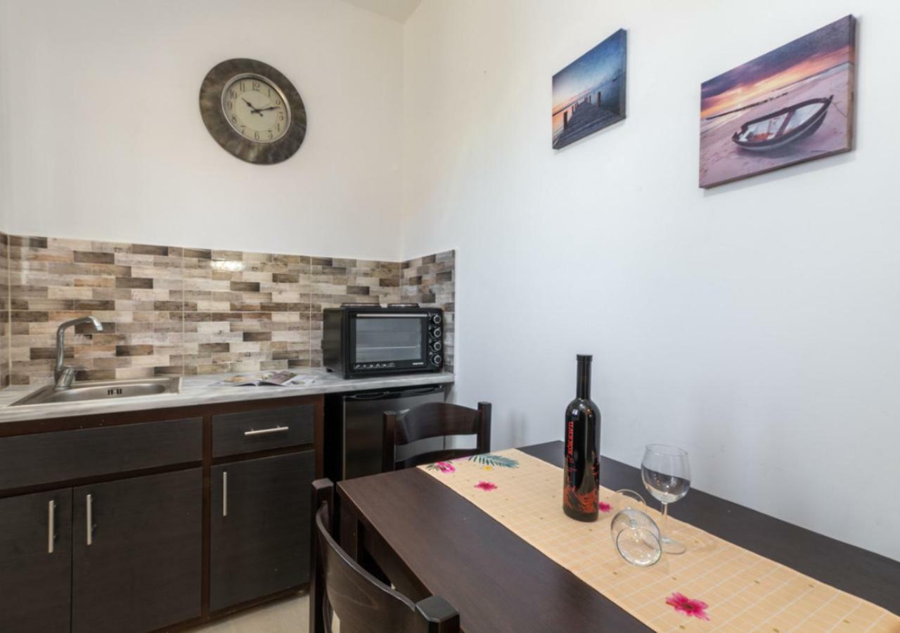 Villa Antonis Deluxe Apartments Amoudi Esterno foto