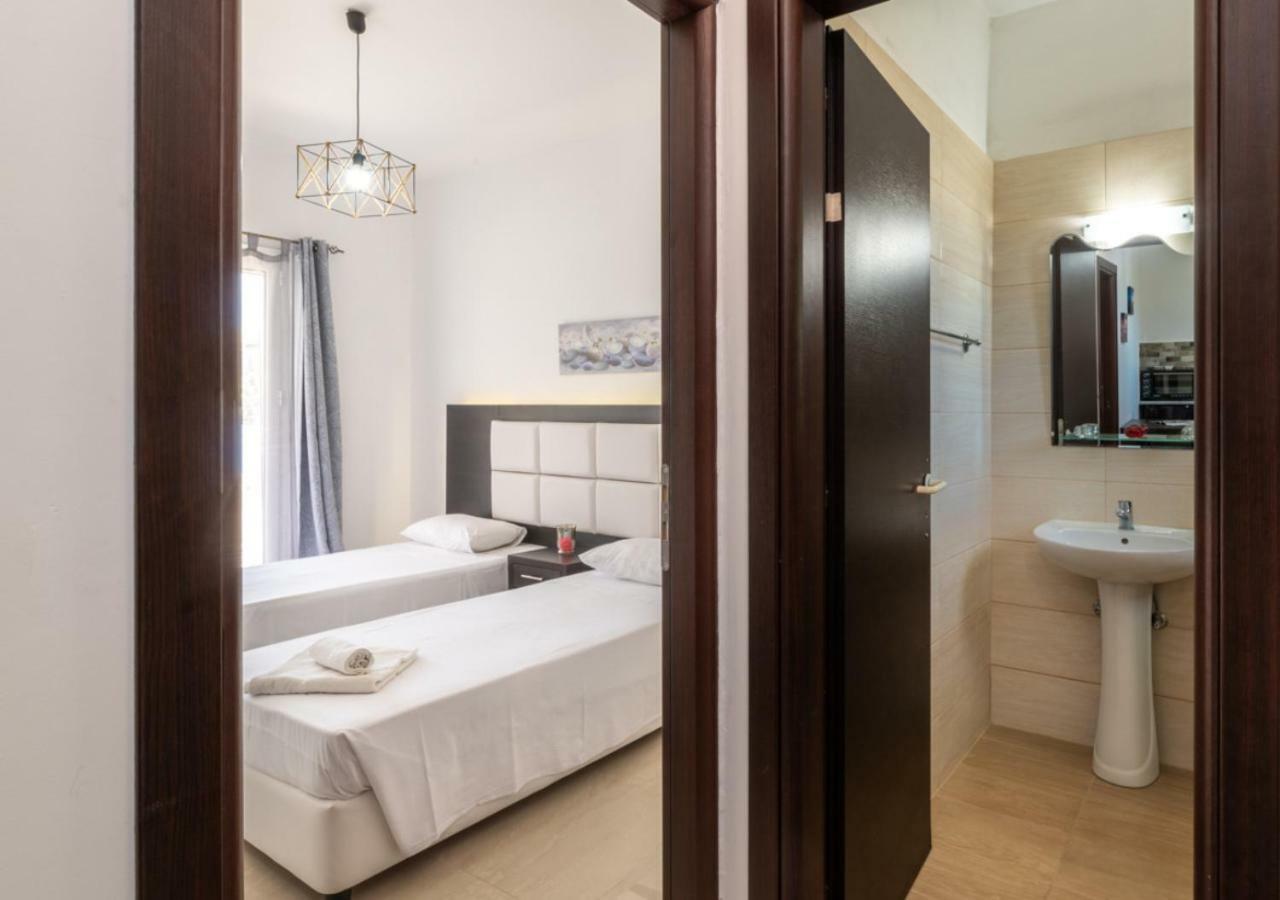 Villa Antonis Deluxe Apartments Amoudi Esterno foto