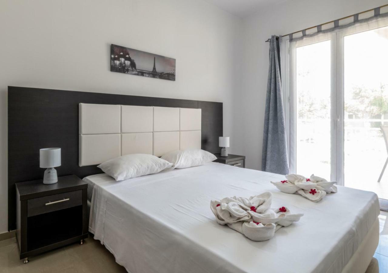 Villa Antonis Deluxe Apartments Amoudi Esterno foto