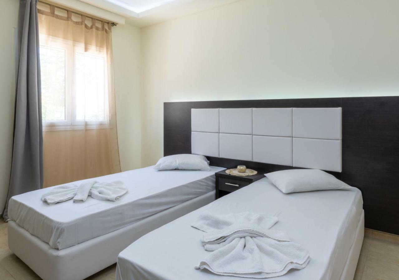 Villa Antonis Deluxe Apartments Amoudi Esterno foto